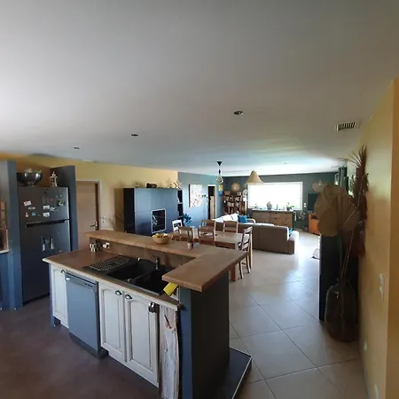 Maison De Avec Piscine A 5mn D'uzes Saint-Maximin (Gard)