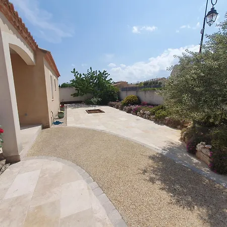 Maison De Avec Piscine A 5mn D'uzes Holiday home Saint-Maximin (Gard)