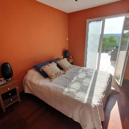 Holiday home Maison De Avec Piscine A 5mn D'uzes